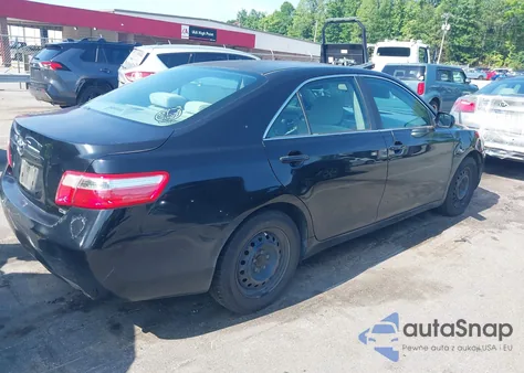 2007 Toyota Camry Ce z USA, uszkodzony, nr VIN 4T1BE46K17U040063